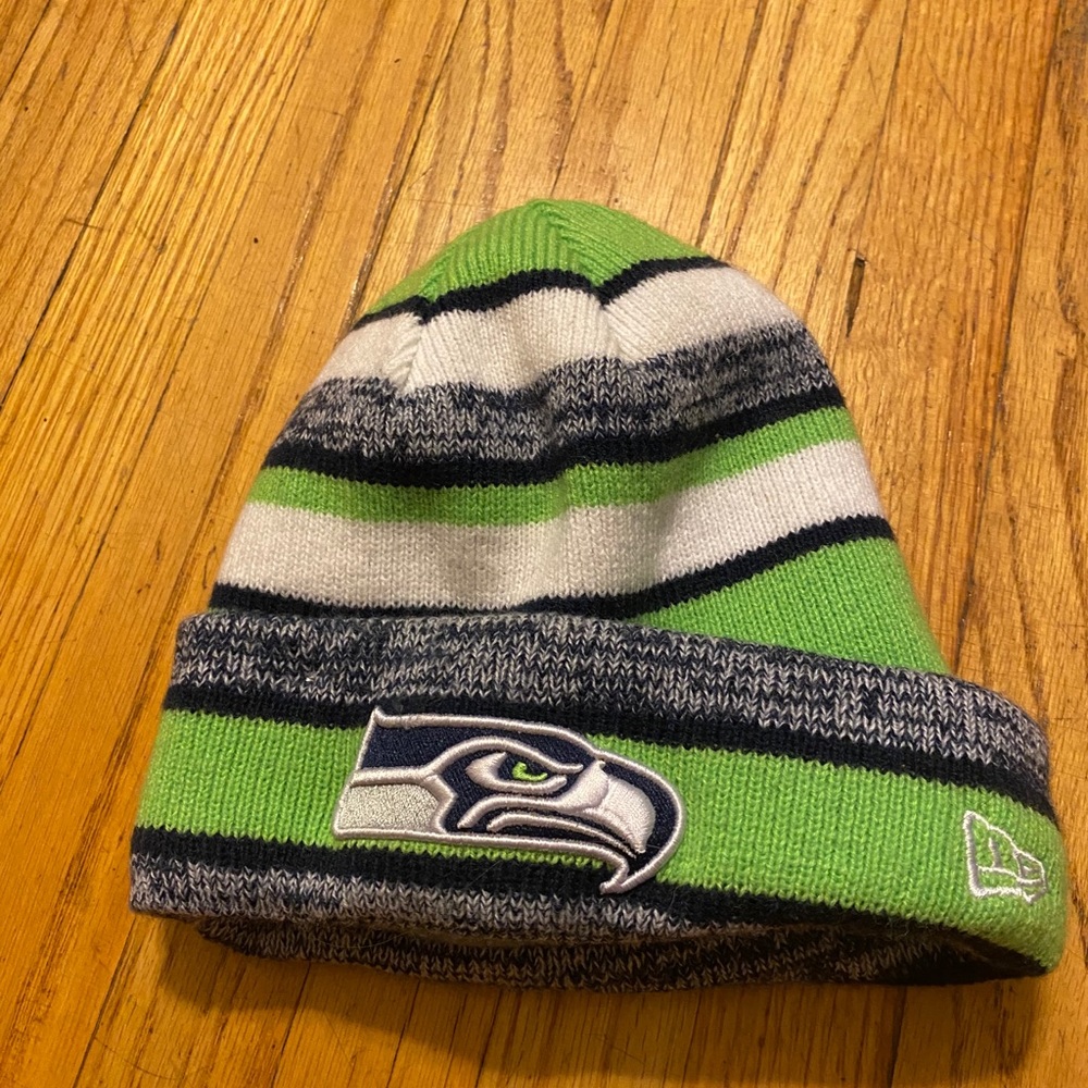New NFL winter hat - Picture 3 of 3